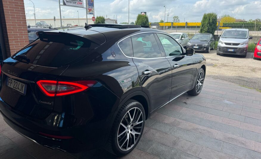 Maserati Levante V6 Diesel 275 CV AWD