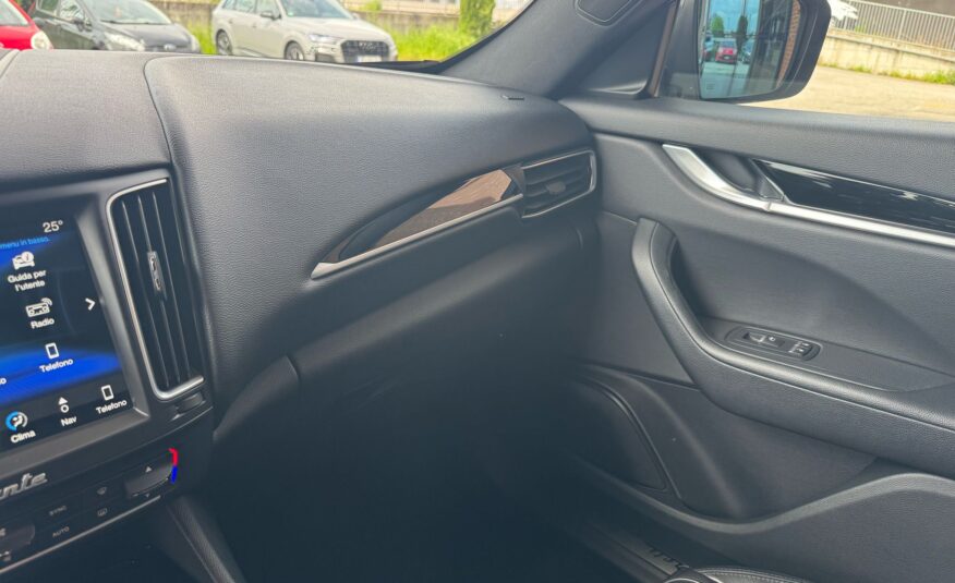 Maserati Levante V6 Diesel 275 CV AWD