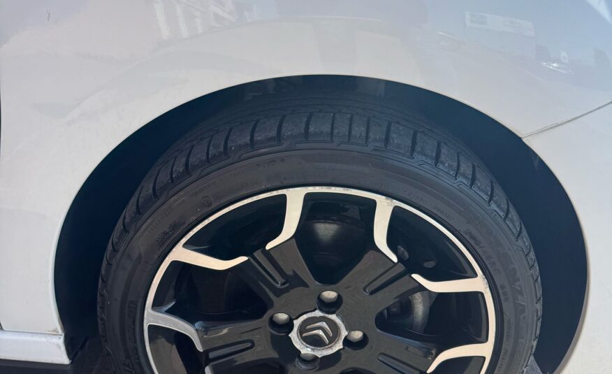 Citroen DS 3 1.6 THP 155 Just Black