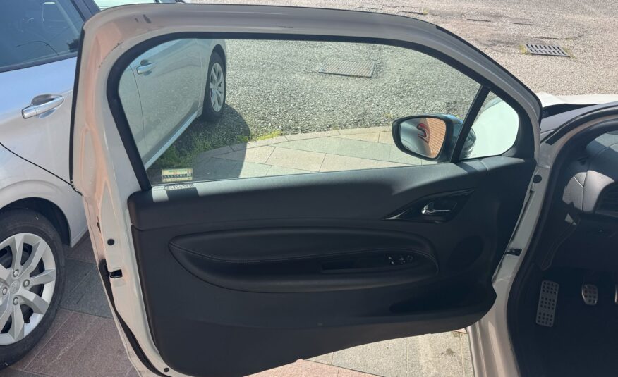 Citroen DS 3 1.6 THP 155 Just Black