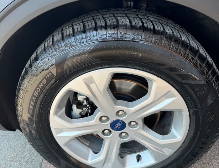 Ford Kuga 1.5 EcoBlue 120 CV 2WD Connect
