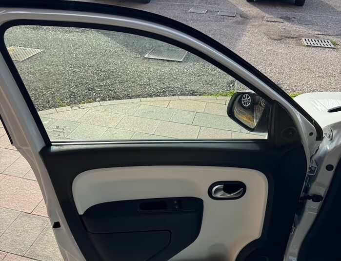 Renault Twingo SCe 65 CV Intens Neopatentati