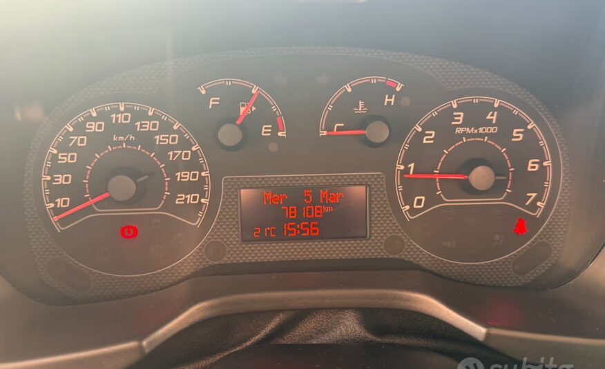 Fiat Qubo 1.3 MJT 80 CV Trekking Neopatentati