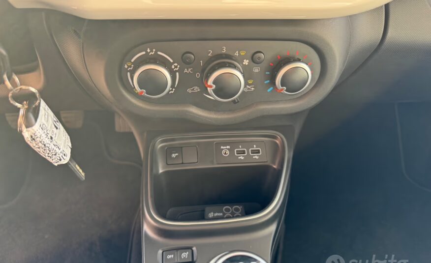 Renault Twingo SCe 65 CV Intens Neopatentati