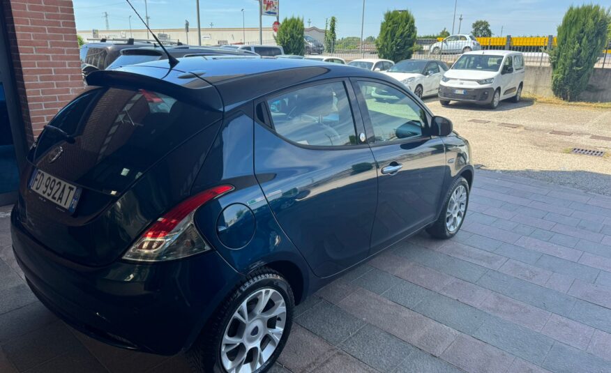 Lancia Ypsilon 1.2 69 CV 5 porte GPL Ecochic Gold