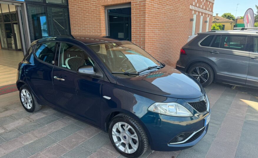 Lancia Ypsilon 1.2 69 CV 5 porte GPL Ecochic Gold