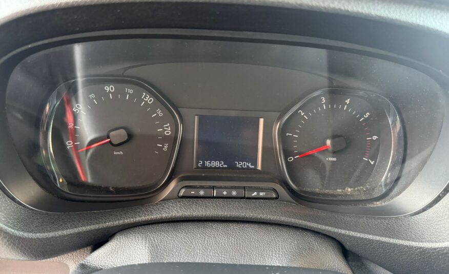 Peugeot Expert BlueHDi 150 S&S PC-TN Combi Compact