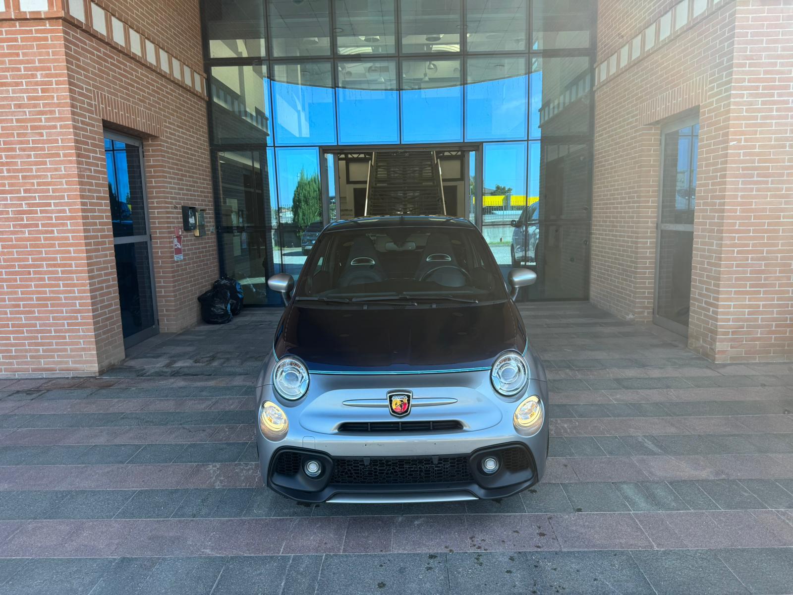 Abarth 695 1.4 Turbo T-Jet Rivale