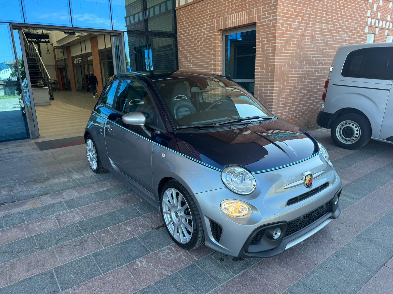 Abarth 695 1.4 Turbo T-Jet Rivale