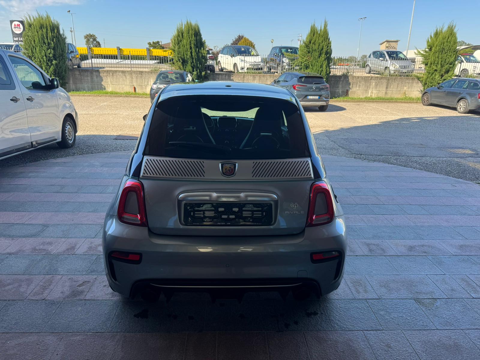 Abarth 695 1.4 Turbo T-Jet Rivale