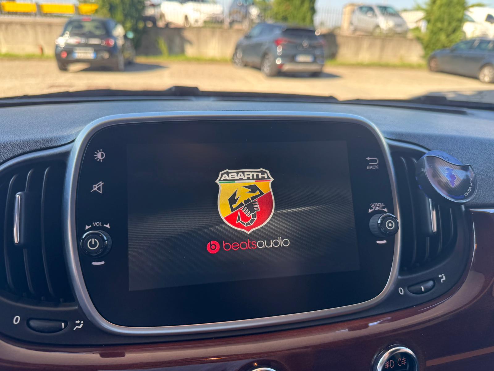 Abarth 695 1.4 Turbo T-Jet Rivale